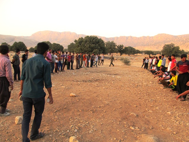 مسابقه "کل کله برد "با حضور 16 تیم  درممسنی برگزارشد +تصاویر